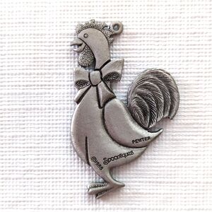 Spoontiques Rooster 1986 pewter with bow charm